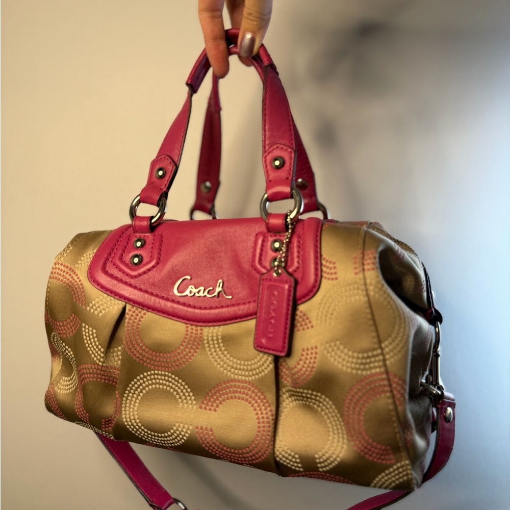 COACH 2-Way F20027 Ashley Op Art Pink
